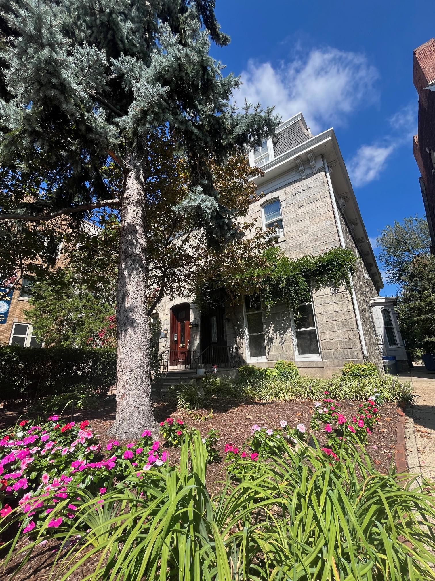University City - 4025 Walnut St.